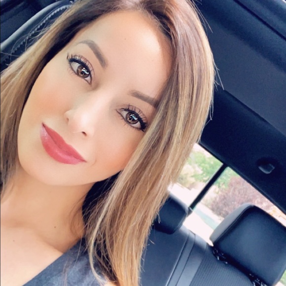 Meet your Posher, Charlotte - Picture 1 of 1